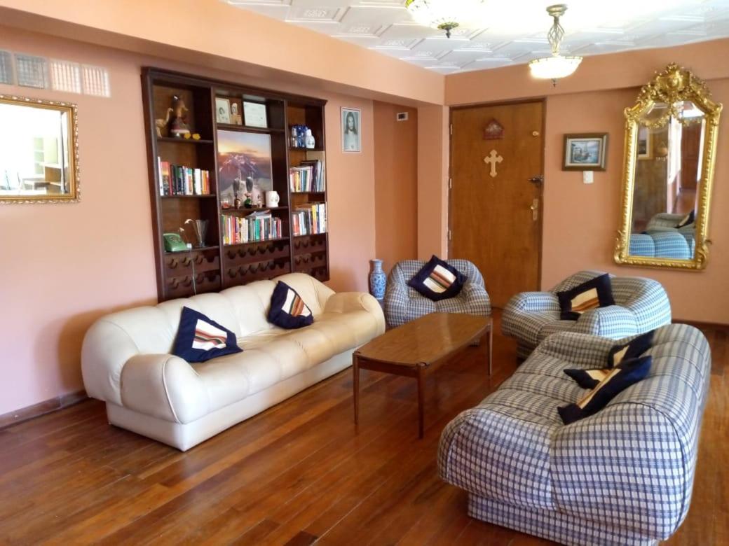 Hostal La Posada De La Abuela ลาปาซ ภายนอก รูปภาพ